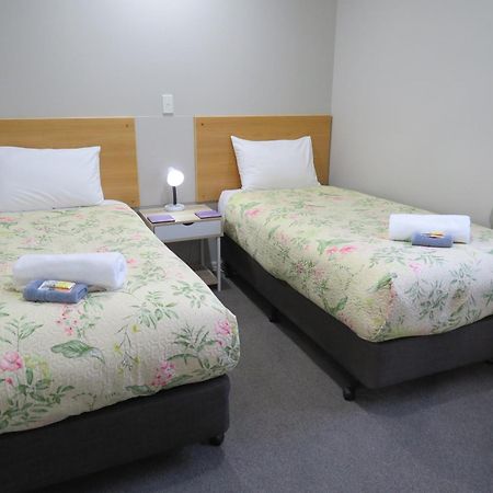 ביאנהיים Commodore Court Motel מראה חיצוני תמונה